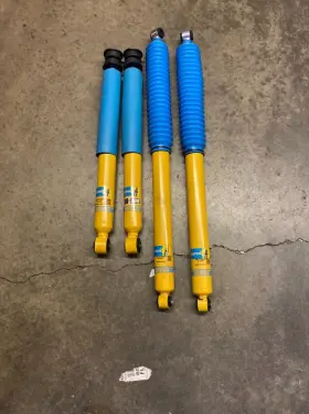 24-274944 BILSTEIN Shocks Superduty F350 F250 Ford