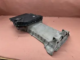 11131742897 BMW Engine Oil Pan Upper E38 750IL E31
