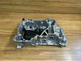 7852388 BMW Upper Engine Oil Pan F90 M5 M8 X5 X7
