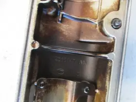350.GM1Q04 CHEVROLET Valve Cover Impala #3