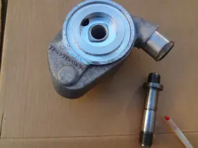 2R3V-6A642-AA FORD Oil Cooler Mustang Cobra