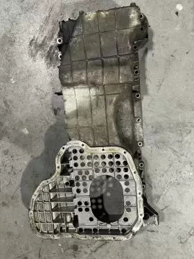 98005474 GENERAL MOTORS Upper Oil Pan Duramax Lly Lbz Lmm