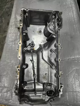 12707243 GM Oil Pan Chevrolet Gmc Denali Tahoe Silverado #2