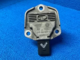 6PR008079-03 HELLA Gtc Engine Oil Bentley Continental #2