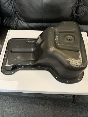 1843324C91 INTERNATIONAL Oil Pan