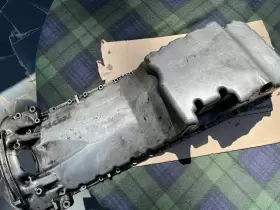 1030140702 MERCEDES Oil Pan W126
