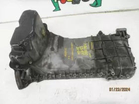 GL450 MERCEDES Oil Pan #2