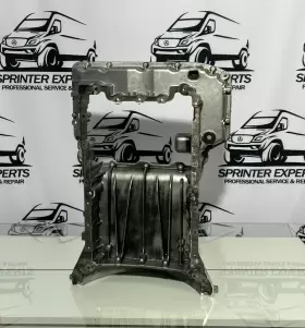 642-014-11-00 MERCEDES Engine Upper Oil Pan Sprinter #2