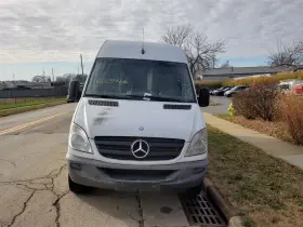 SPRINTV25 MERCEDES-BENZ TRUCK Oil Pan #2