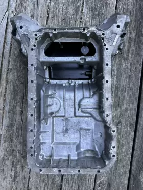 M272 MERCEDES Engine Oil Pan W212 #2