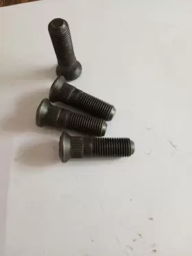 662-010 MGA MOWOG Disc Brake Wheel Studs 1600