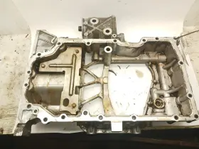 MQ718900 MITSUBISHI Upper Oil Pan Outlander
