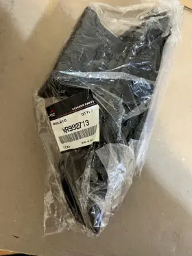 MR992713 MITSUBISHI Insulator Transmission Mount Gearbox