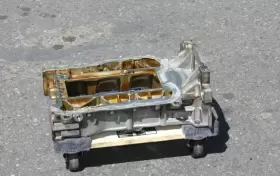 05048378AA MOPAR Engine Upper Oil Pan 305 Jeep Cherokee