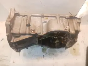 111105RB0A NISSAN Oil Pan Upper Versa #2
