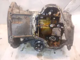 111105RB0A NISSAN Oil Pan Upper Versa #3