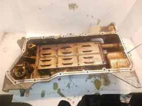 111107S00A NISSAN Armada Oil Pan Upper #2