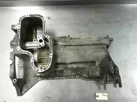 311-58776 NISSAN Upper Engine Oil Pan Titan