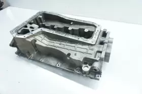 79080605 NISSAN Xd Engine Upper Oil Pan Titan #3