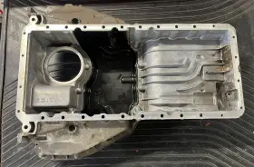 12612257 CADILLAC Xlr Oil Pan