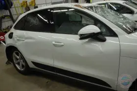 95810360300 PORSCHE Oil Pan Macan #3
