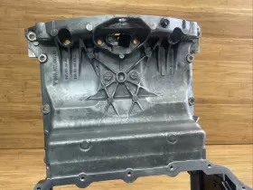 94610705131 PORSCHE Macan Upper Oil Pan Conducting Housing #3