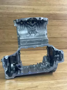 94610705131 PORSCHE Macan Upper Oil Pan Conducting Housing