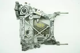 SU003-00120 SCION Engine Upper Oil Pan Water Pump Mount Brz