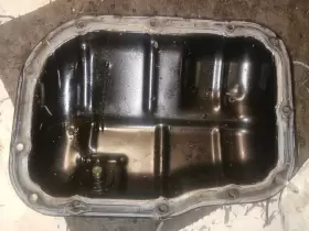121020T020 TOYOTA Oil Pan Lower Prius #2
