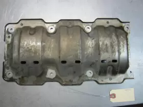 121210P010 TOYOTA Engine Oil Baffle Highlander