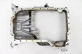 077103603AA VOLKSWAGEN Upper Engine Oil Pan Vw Touareg #2