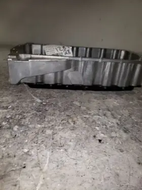 311.VW1O15 VOLKSWAGEN Oil Pan Passat #3