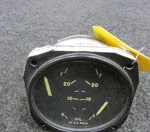 2100-92-a4-a1 Bendix Dual Oil Quantity Indicator (core). Fixed Price $33.60.